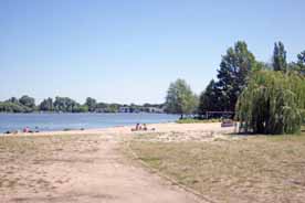 Strand an der Regattastrecke