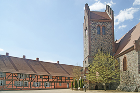 Schloss und Gut Liebenberg